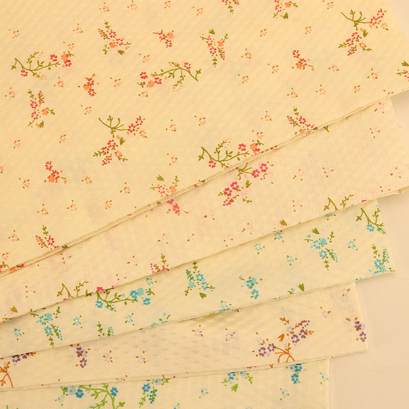 Tissu en microfibre 100% polyester, tissu de collection de literie à fleurs bon marché, matière première